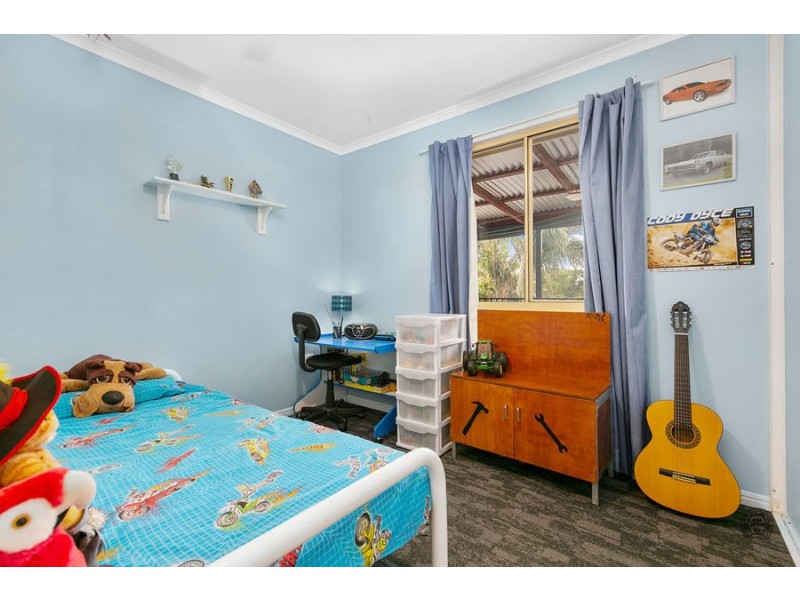 102 Sorensen Road, Southside QLD 4570