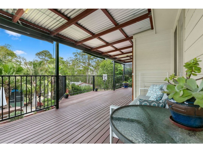 102 Sorensen Road, Southside QLD 4570