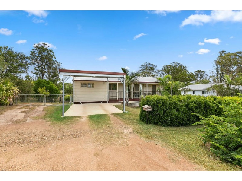 102 Sorensen Road, Southside QLD 4570