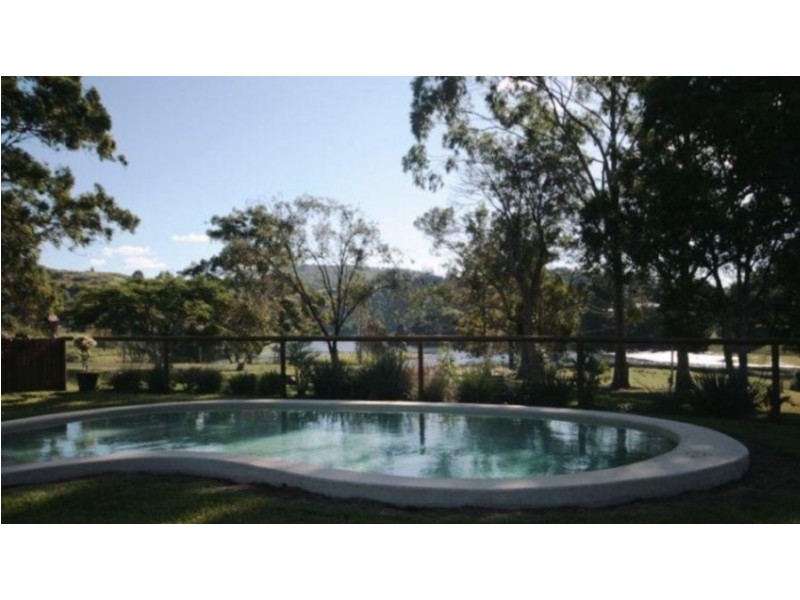 742 Shadbolt Road, Cedar Pocket QLD 4570
