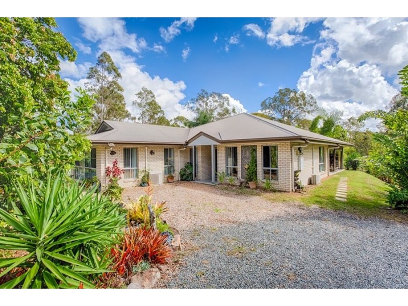 17 Lyndon Drive, Tamaree QLD 4570