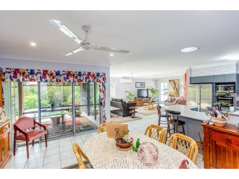 17 Lyndon Drive, Tamaree QLD 4570