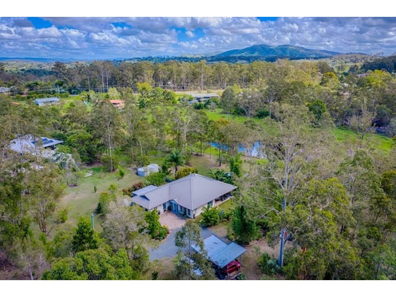 17 Lyndon Drive, Tamaree QLD 4570