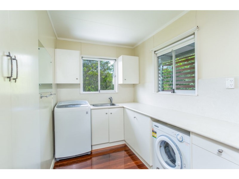 3 Barton Road, Victory Heights QLD 4570