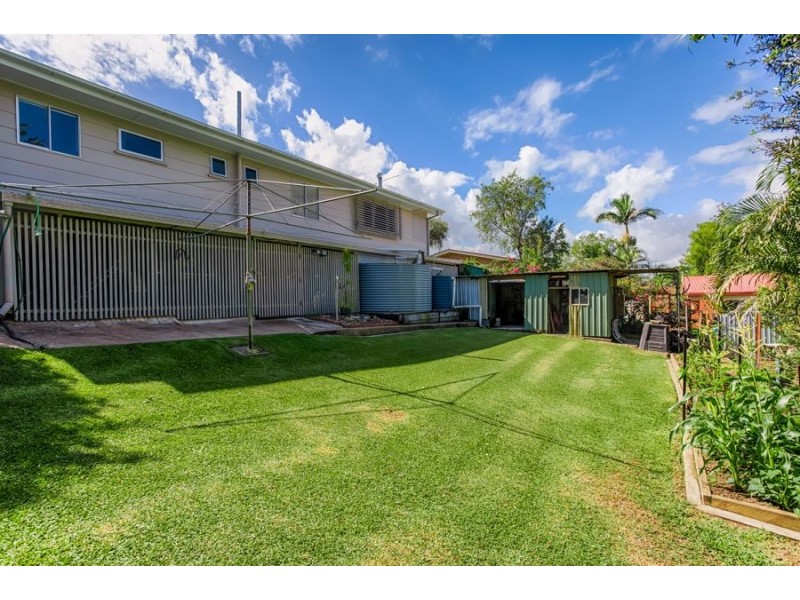 3 Barton Road, Victory Heights QLD 4570