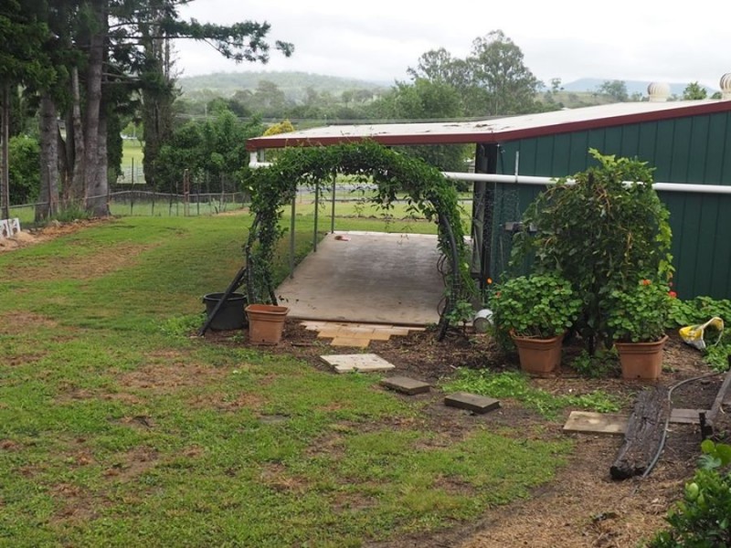 1 Booubyjan Street, Goomeri QLD 4601