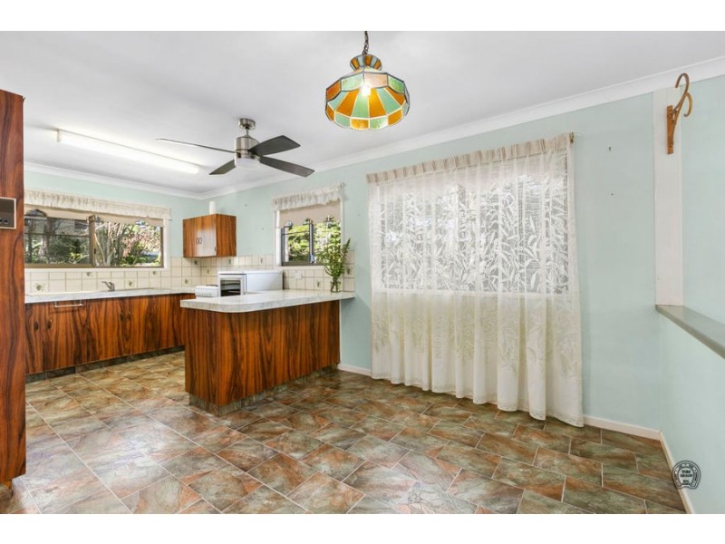 62 Watson Road, Southside QLD 4570