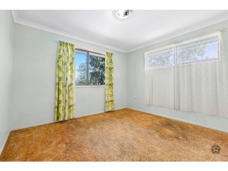 62 Watson Road, Southside QLD 4570