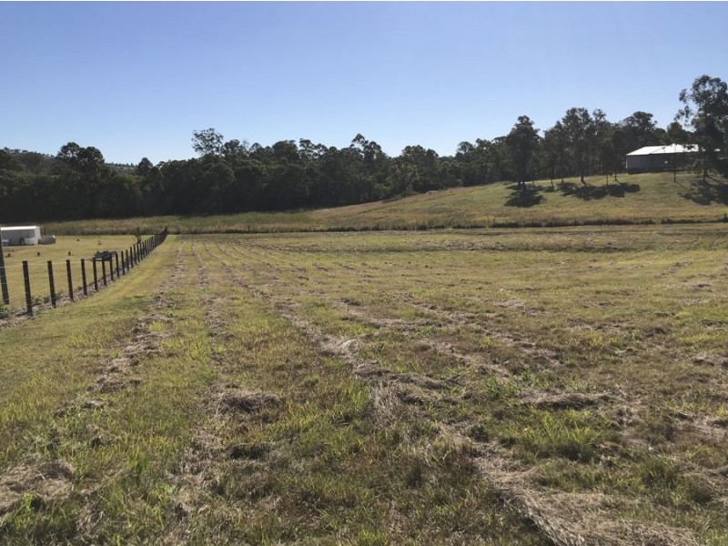 26 McMurtrie Road, Chatsworth QLD 4570