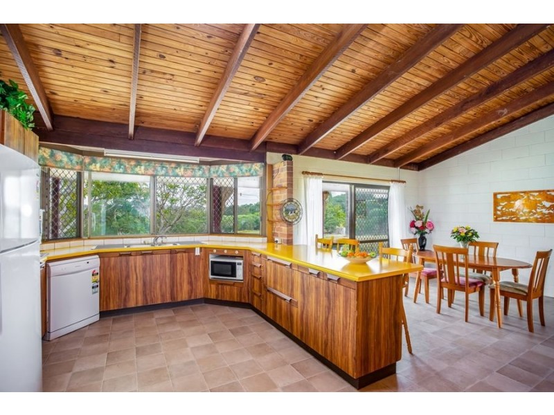 157 Traveston Road, Traveston QLD 4570