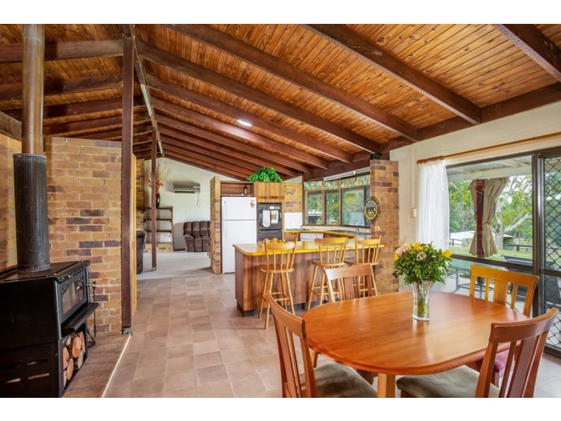 157 Traveston Road, Traveston QLD 4570