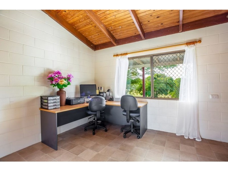 157 Traveston Road, Traveston QLD 4570