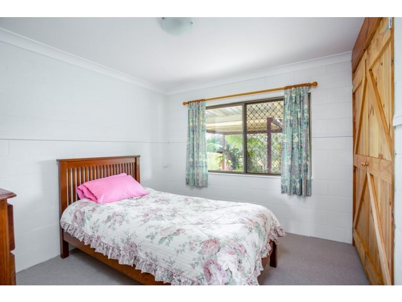 157 Traveston Road, Traveston QLD 4570