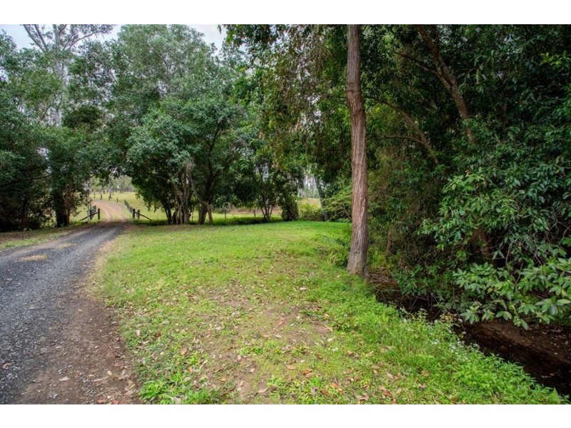 157 Traveston Road, Traveston QLD 4570