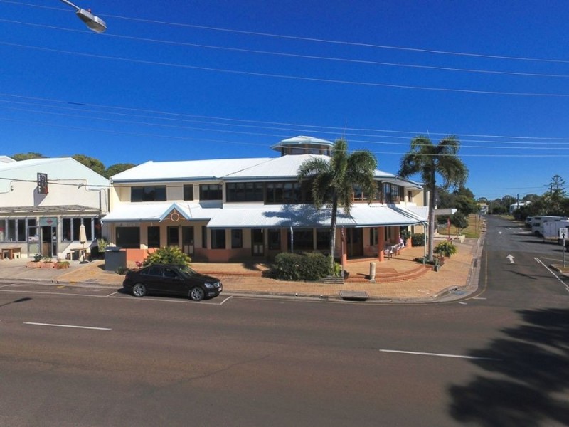 2 Gympie Road, Tin Can Bay QLD 4580