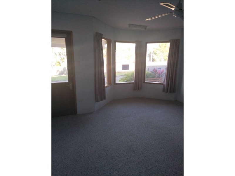 2 Gympie Road, Tin Can Bay QLD 4580