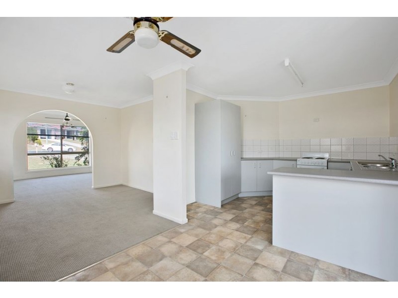 3 Westphal Court, Southside QLD 4570