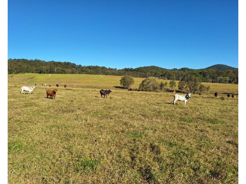 Goomboorian QLD 4570