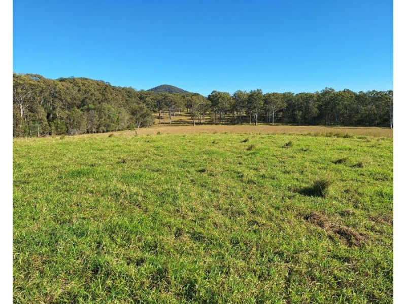 Goomboorian QLD 4570