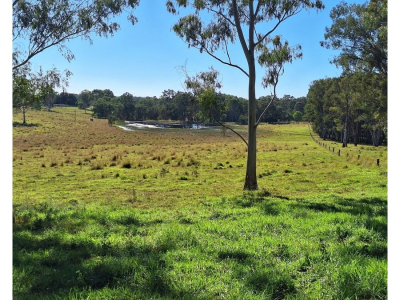 Goomboorian QLD 4570