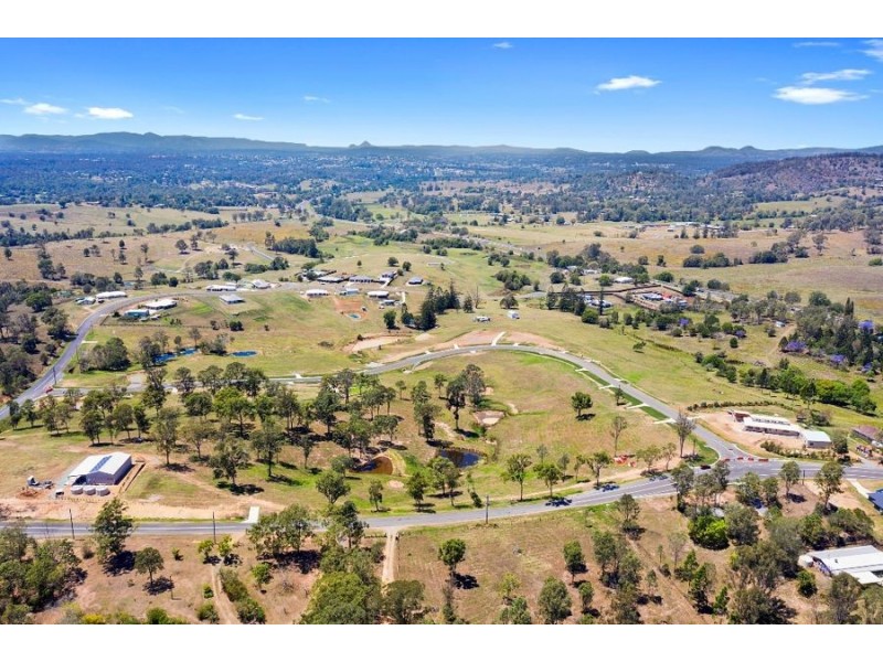 Walters Way, Chatsworth QLD 4570