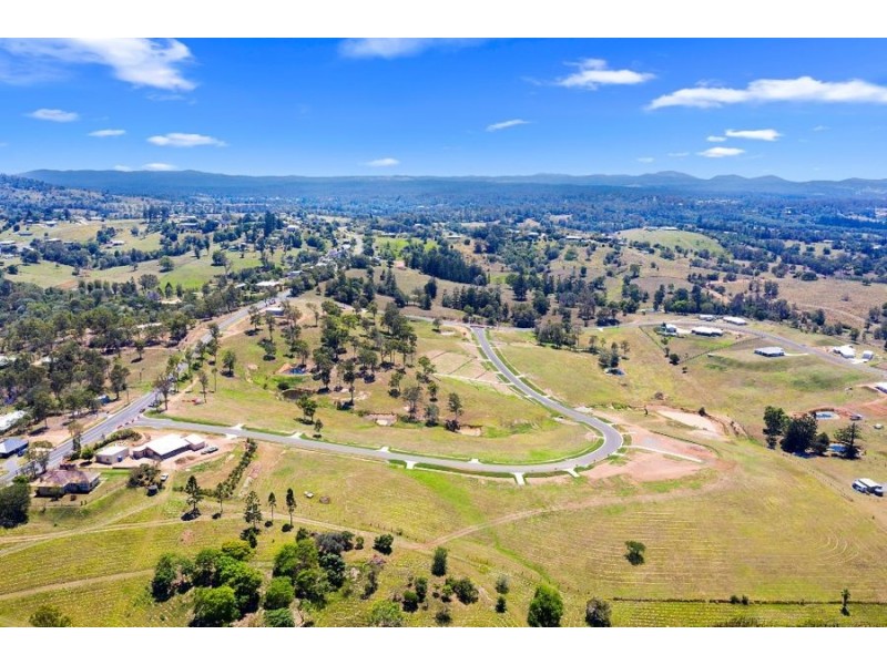 Walters Way, Chatsworth QLD 4570
