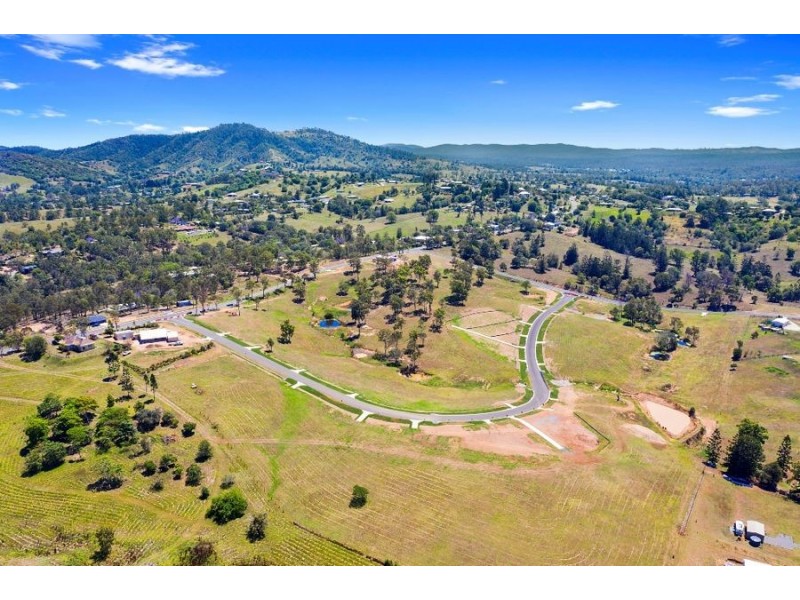 Walters Way, Chatsworth QLD 4570