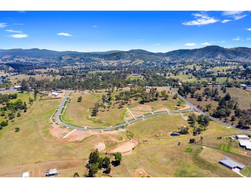 Walters Way, Chatsworth QLD 4570