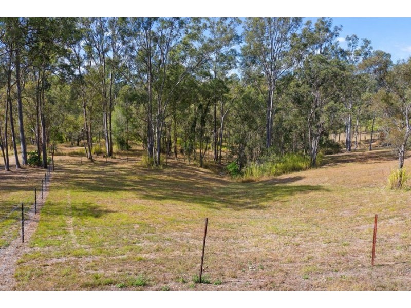 265 Rammutt Road, Chatsworth QLD 4570