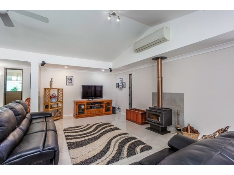 Goomboorian QLD 4570