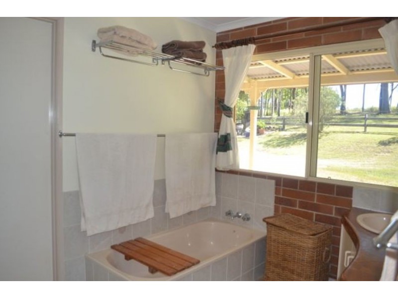 48 Staples Road, Woolooga QLD 4570