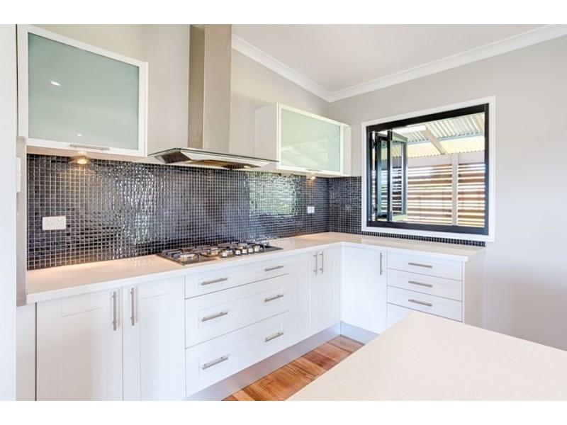 111 Cootharaba Road, Victory Heights QLD 4570