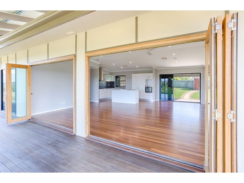 111 Cootharaba Road, Victory Heights QLD 4570