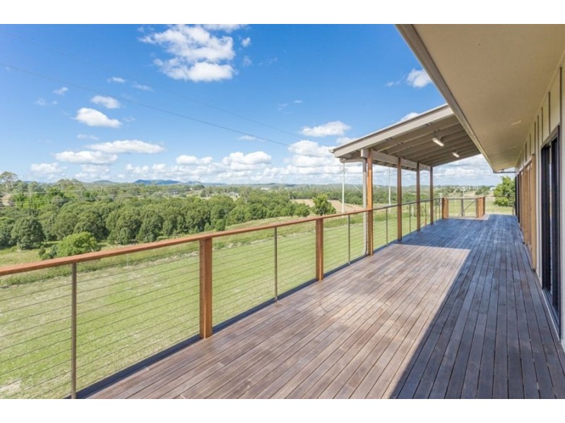 111 Cootharaba Road, Victory Heights QLD 4570