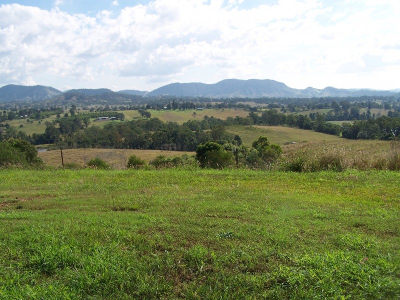 Mcintosh Creek QLD 4570