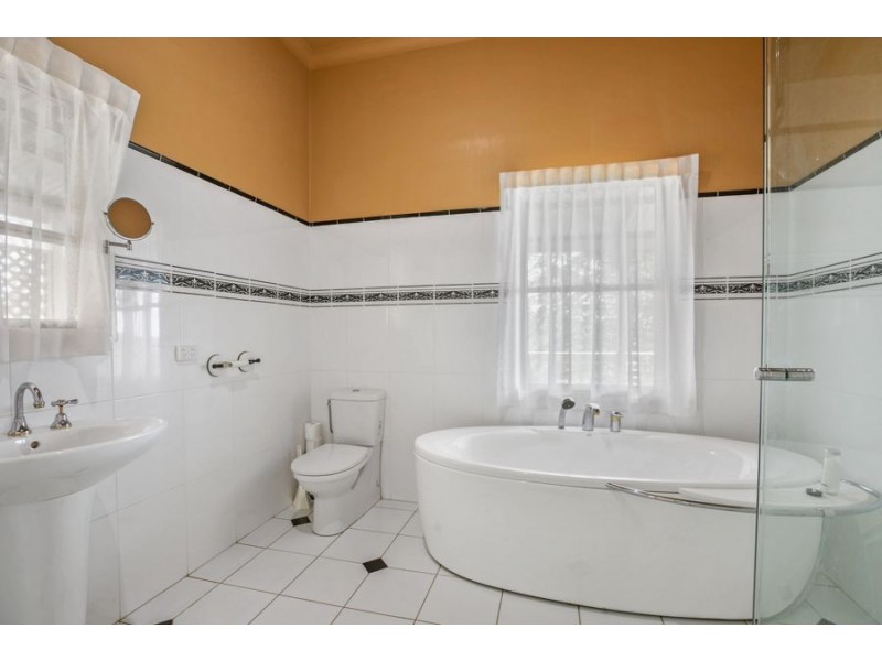 148 Paling Road, Calico Creek QLD 4570