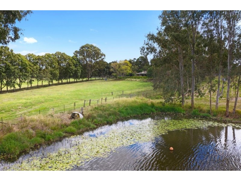 122 Shadbolt Road, Mothar Mountain QLD 4570