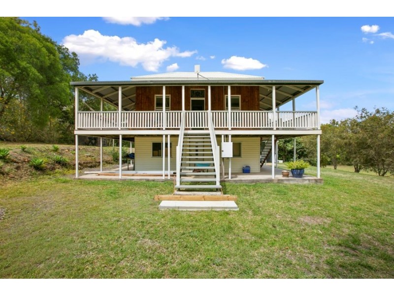 7 McNeil Road, Cedar Pocket QLD 4570