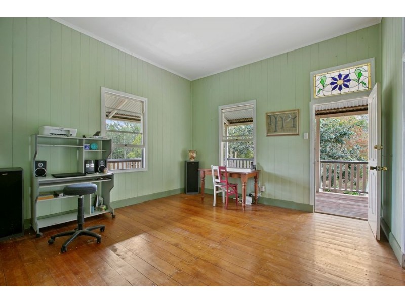 7 McNeil Road, Cedar Pocket QLD 4570