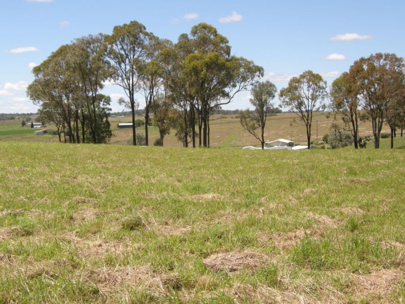 8 Leddy Court, Moffatdale QLD 4605