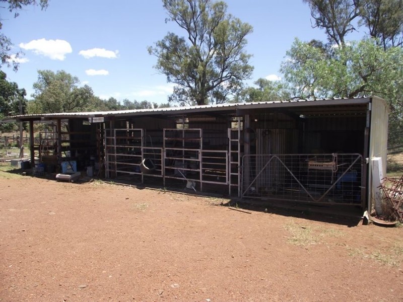 230 Louttits Road, Glenrock QLD 4605