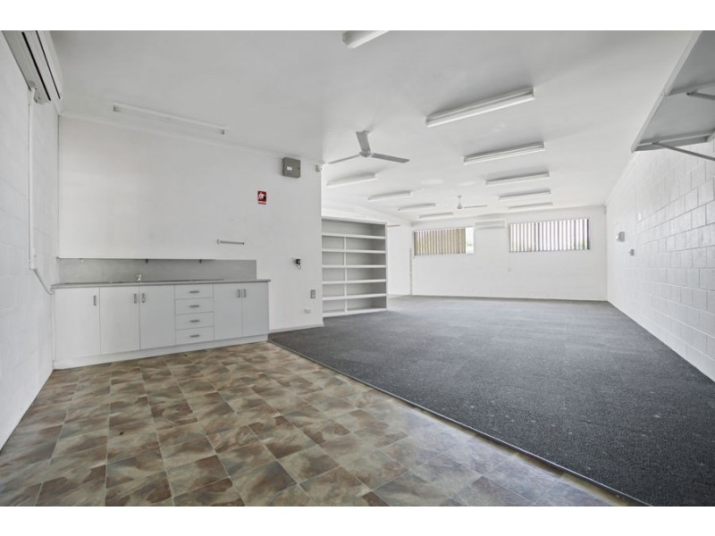 27 Red Hill Road, Gympie QLD 4570