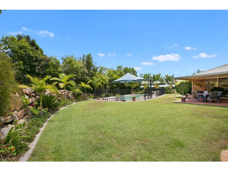 6 Farmborough Court, Southside QLD 4570