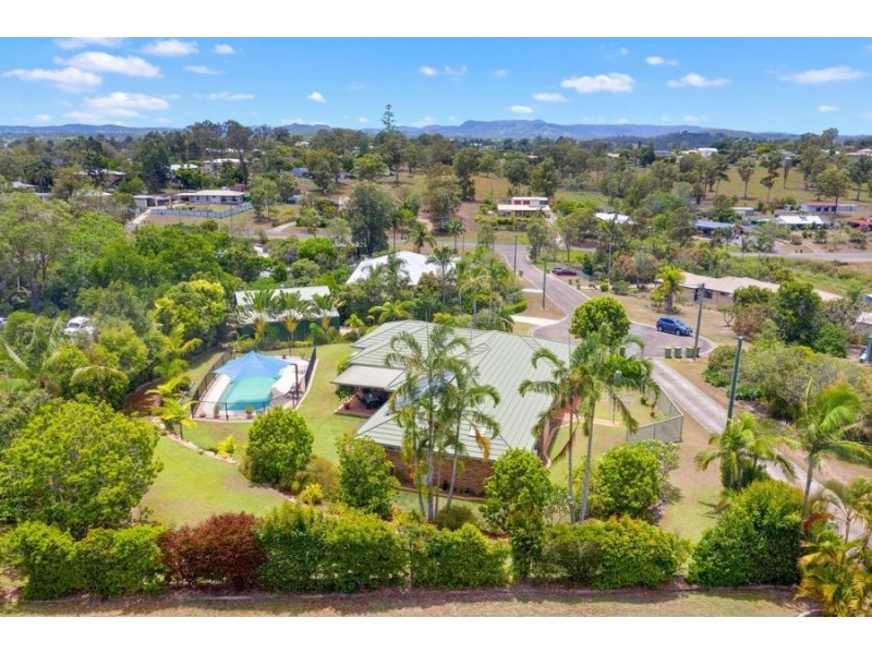 6 Farmborough Court, Southside QLD 4570