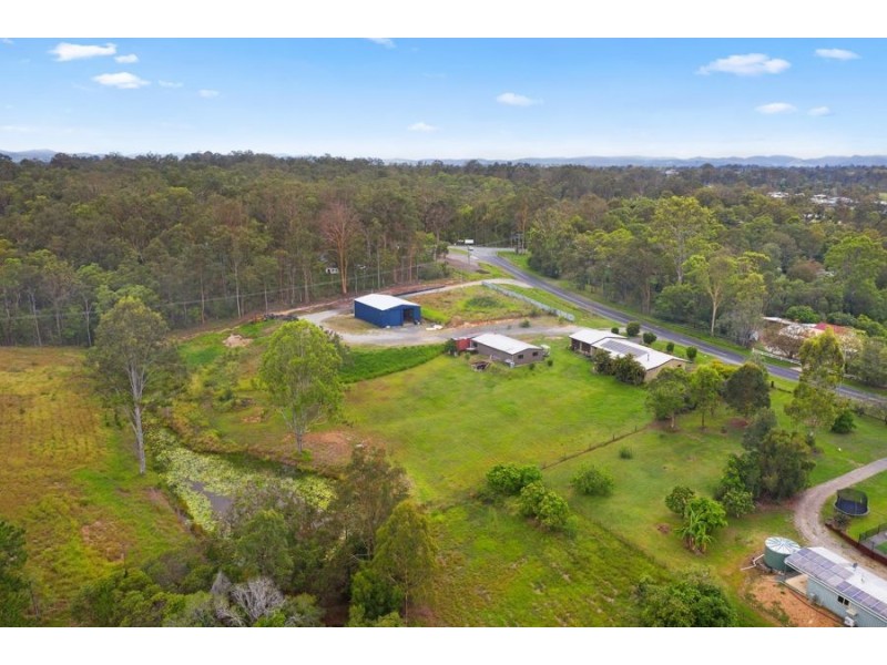 105 Fraser Road, Araluen QLD 4570