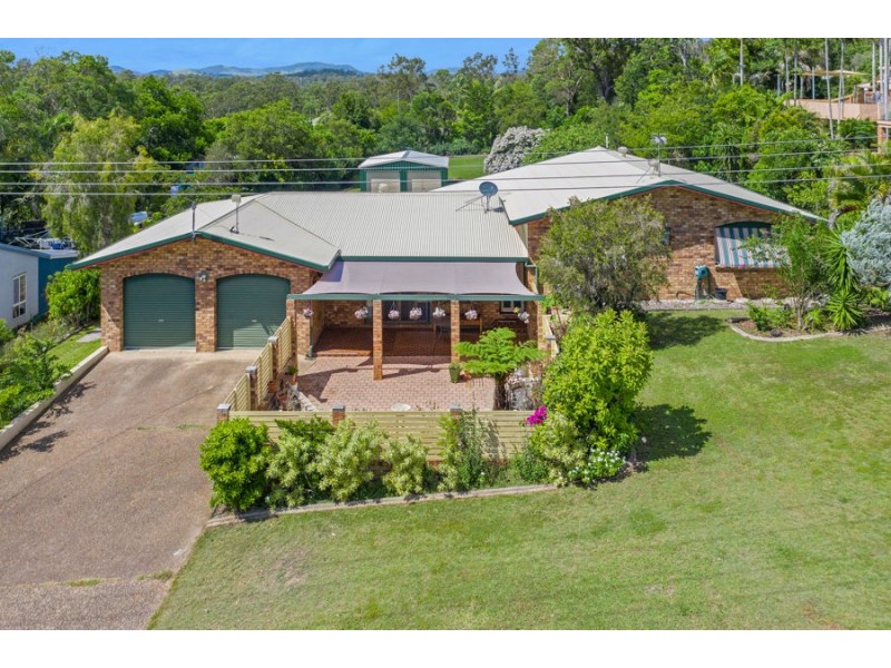 9 Luckona Crt, Southside QLD 4570