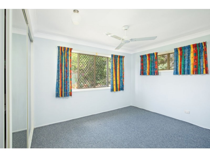 9 Luckona Crt, Southside QLD 4570