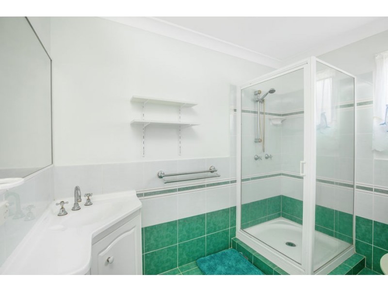 9 Luckona Crt, Southside QLD 4570