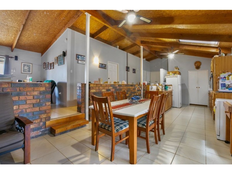 189 Caulleys Road, Paterson QLD 4570