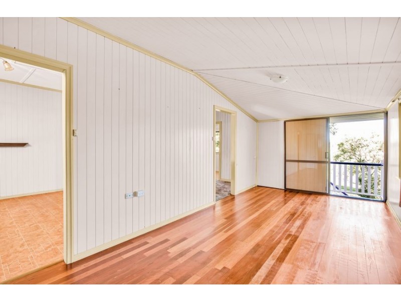 12 Cox Road, Southside QLD 4570